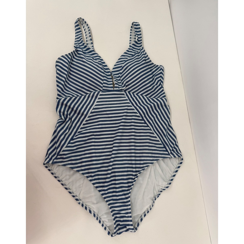 Time and Tru Womens Navy White Striped V-Neck One Piece Swimsuit Sz XL 16-18